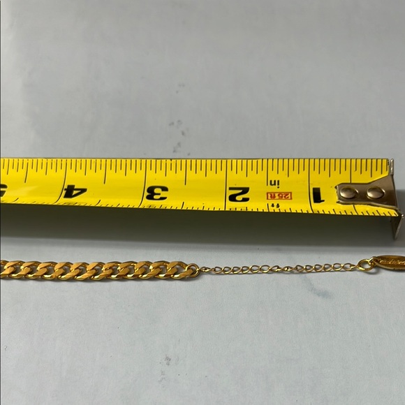 Gold Chain Bracelet - Picture 2 of 4